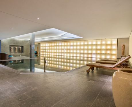 Wellness Pool Quellenhof